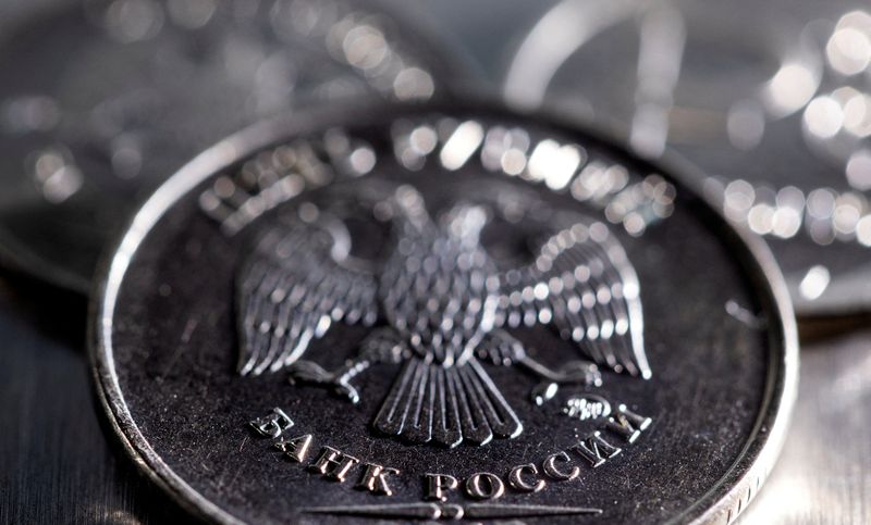 惊天逆转！卢布汇率重回80 俄罗斯：不用卢布欧洲就“断气” 全球都在关注这份报告