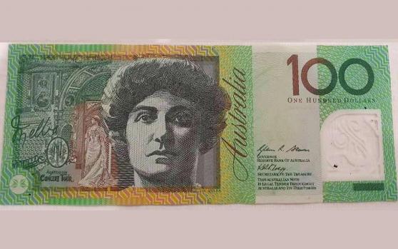 澳洲联储暗示维持宽松政策，澳元跌至三日低位